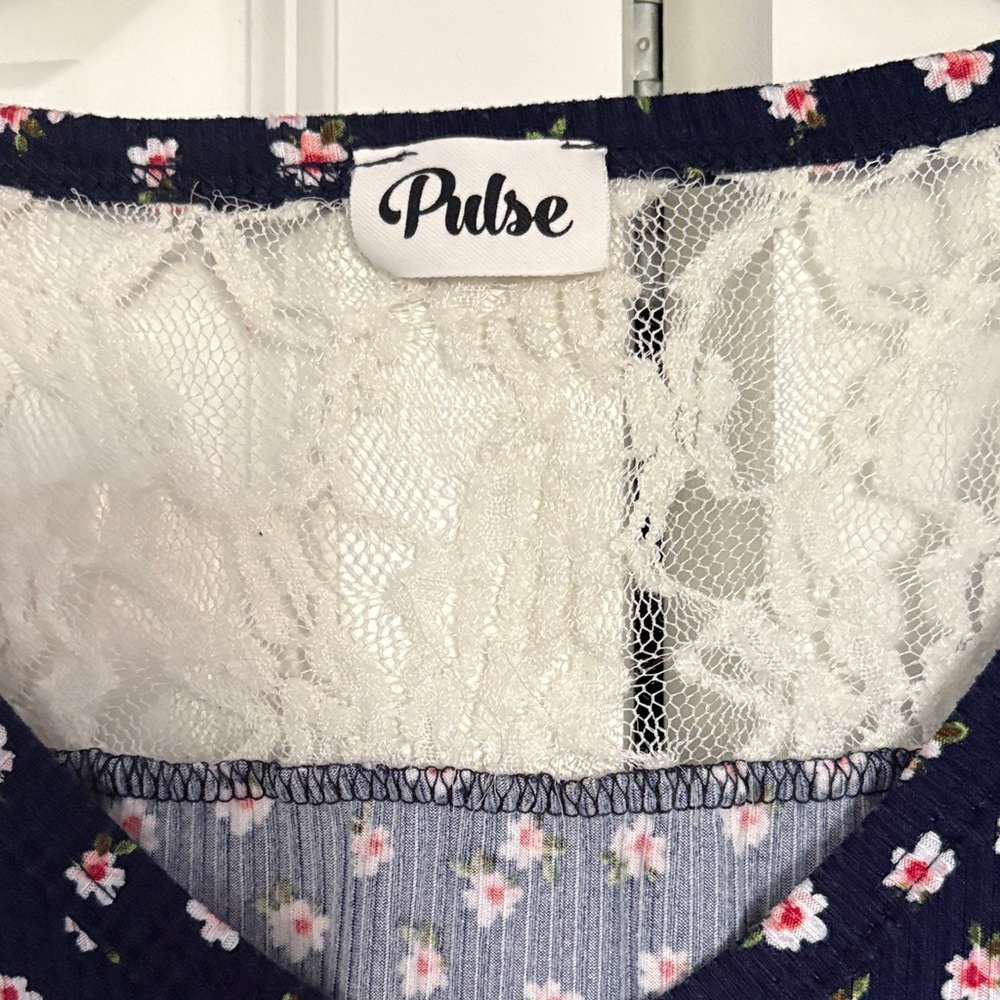 Pulse Women's Navy Floral Tank Top - Picture 2 of 8